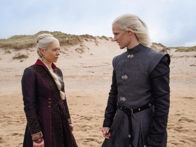 Первые кадры: HBO опубликовали фото со съемок приквела "Игры престолов"