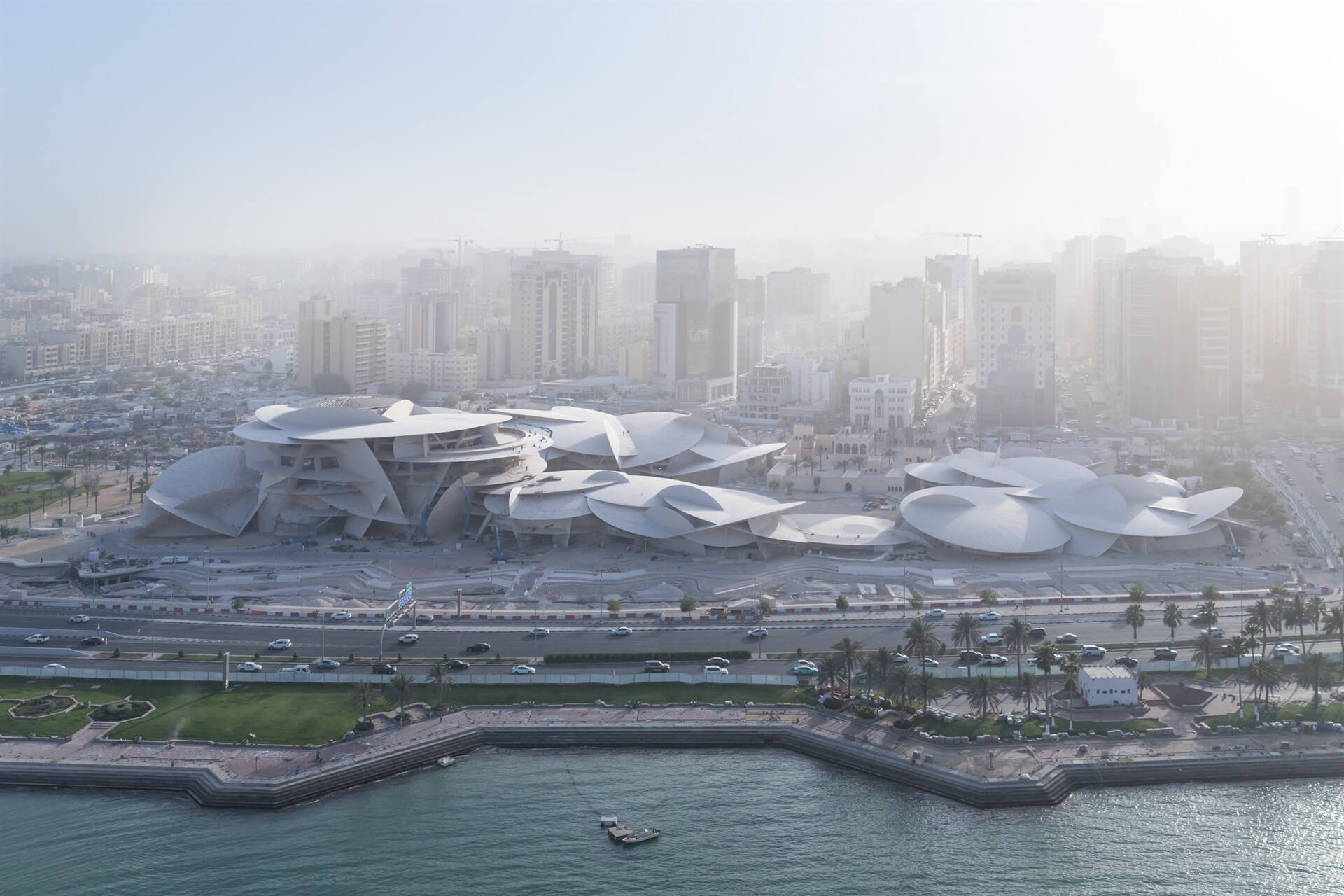 Арт-гигант: в Катаре открылся самый большой национальный музей в мире 2