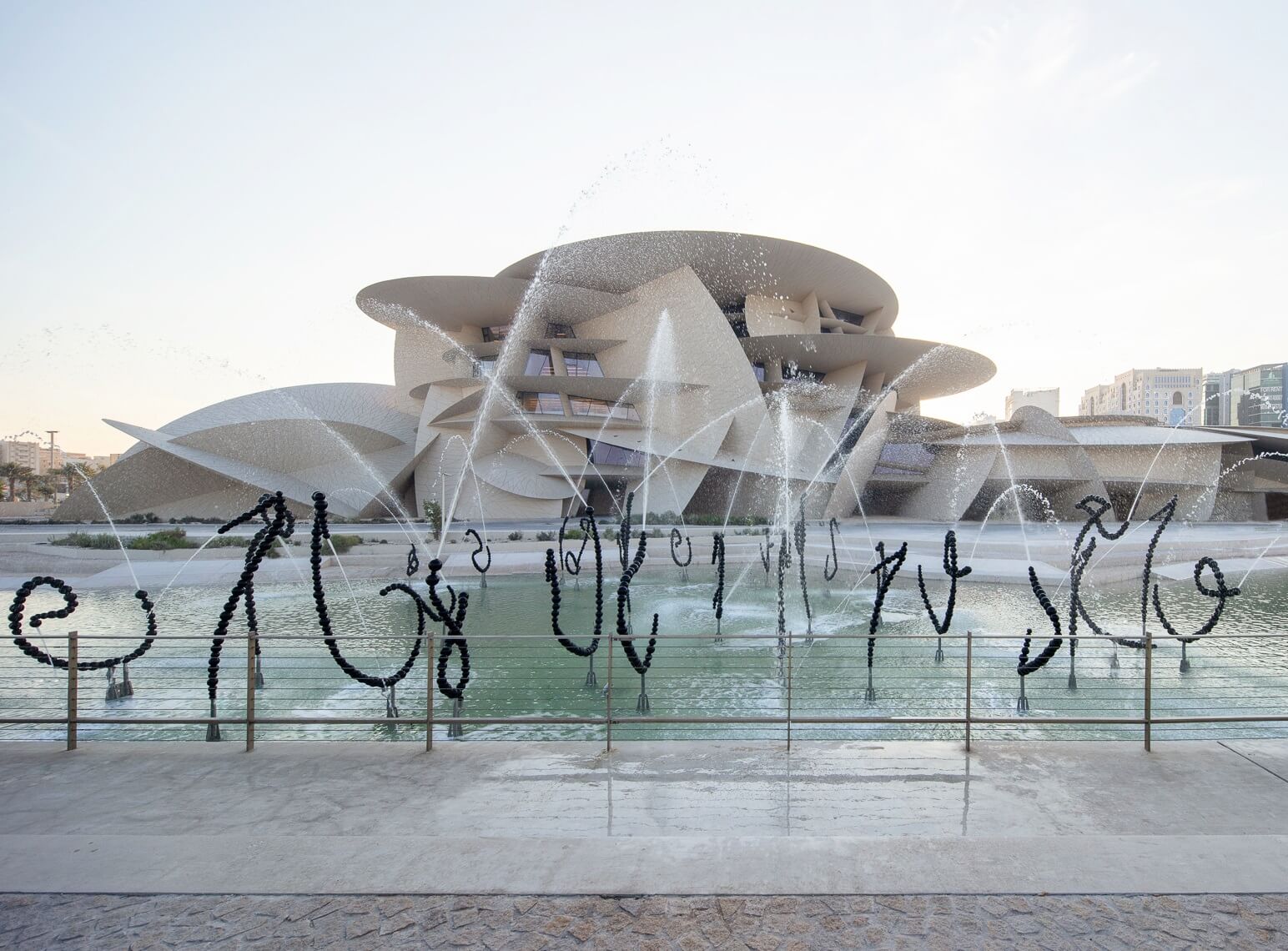 Арт-гигант: в Катаре открылся самый большой национальный музей в мире 3