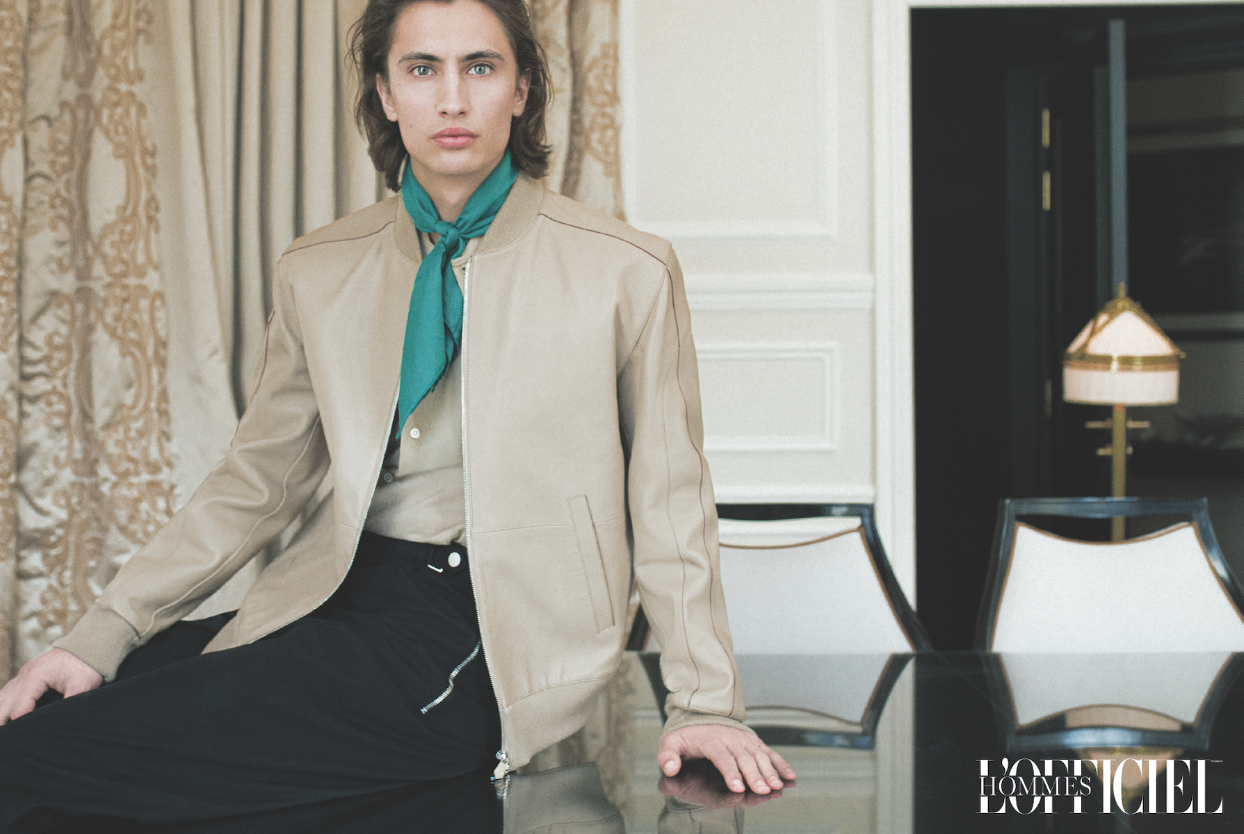 Рубашка, куртка, брюки и шейный платок — Hermès 