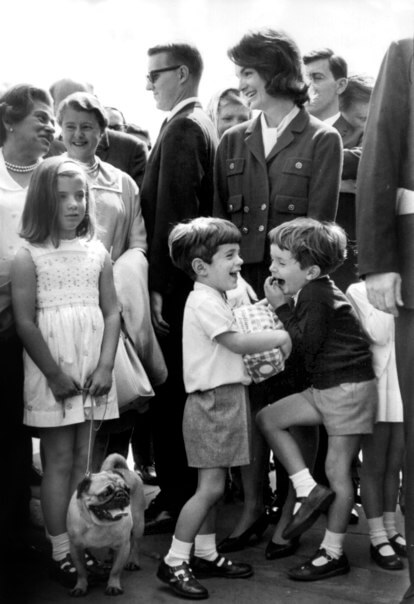 Жаклин с детьми, 1965
