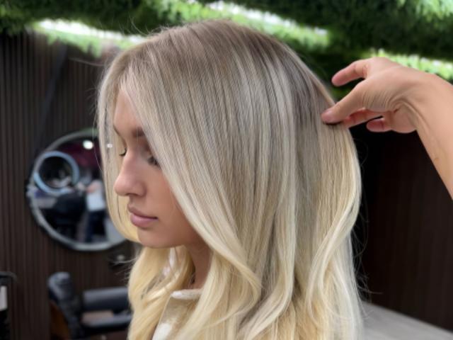 Наука блонду: як зберегти волосся під час освітлення