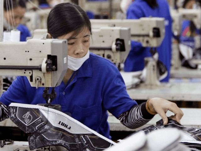 Исследование: Модные бренды перестали оплачивать работу фабрик во время пандемии