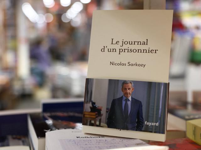 Щоденник ув'язненого: Ніколя Саркозі випустив мемуари про 20 днів під вартою 