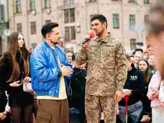 Легендарне «Караоке на майдані» повертається: про нового ведучого і соціальну місію шоу