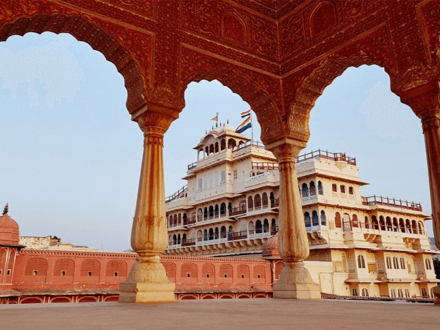 Что внутри: На Airbnb можно арендовать дворец в Индии