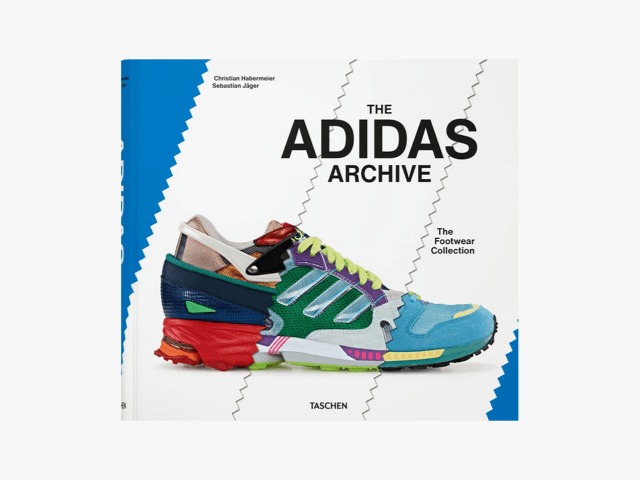 357 снимков кроссовок в фотокниге Adidas