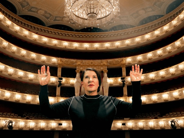 Оперу Марины Абрамович будут транслировать на самых масштабных экранах в мире 