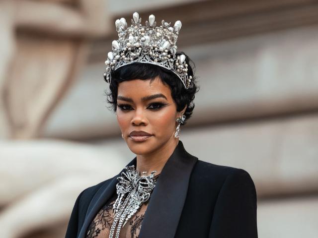 Schiaparelli відтворив викрадені з Лувру коштовності для Тижня моди в Парижі