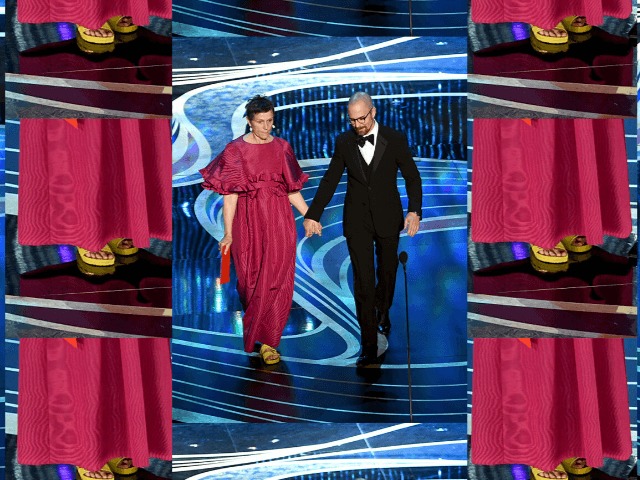 Фрэнсис Макдорманд пришла на "Оскар" в шлепанцах Birkenstock