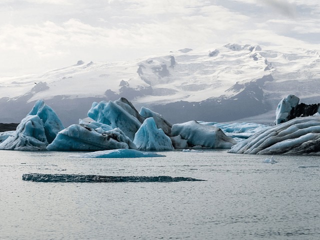 600 миллиардов тонн льда за 2 месяца: Из-за таяния ледников Гренландии поднялся уровень Мирового океана