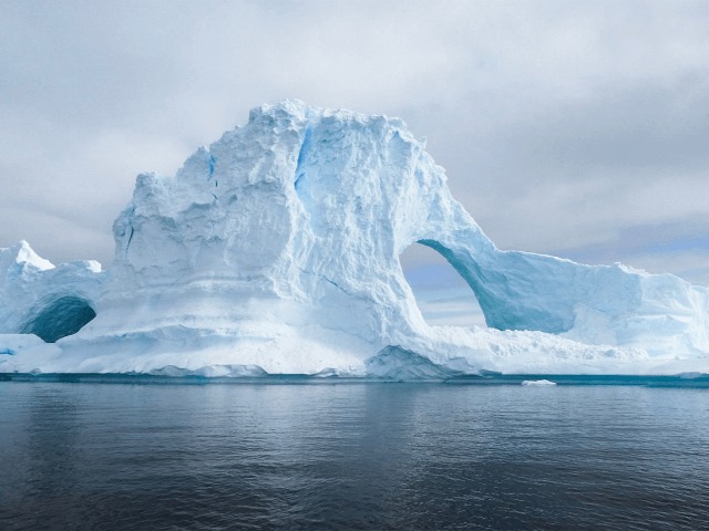 В Антарктиде откололся самый крупный айсберг за 50 лет. Его вес — 315 миллиардов тонн