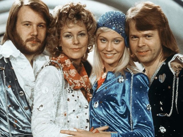 35 лет спустя: ABBA выпустили два новых трека 