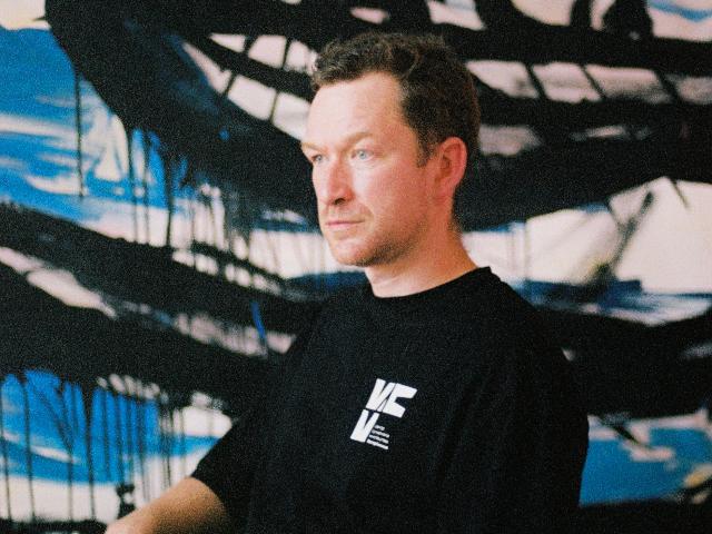 Художник Роман Михайлов: «Неможливо жити в Україні і залишатися пацифістом»