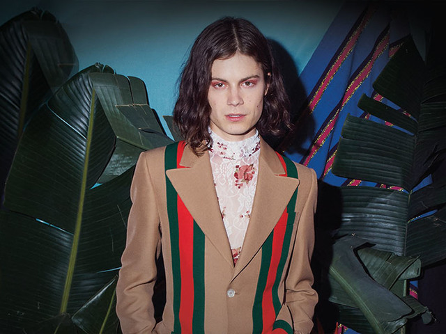 garrett borns net worth - Ilustrasi 3