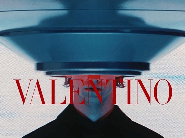 Вторжение НЛО: Valentino представили коллекцию с японским брендом Undercover
