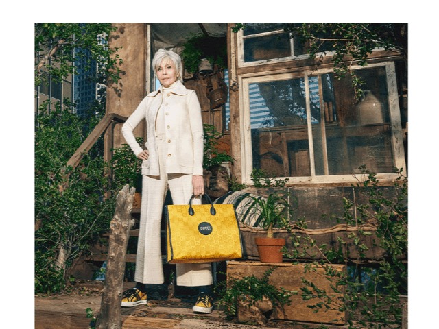 Джейн Фонда и другие звезды снялись в рекламе коллекции Gucci из переработанного пластика