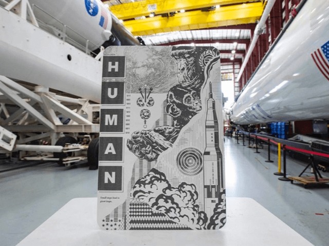 Илон Маск отправил работы художника Тристана Итона в космос