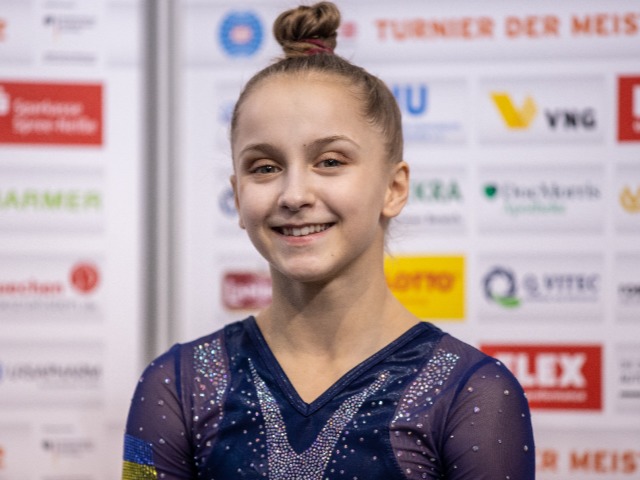 Українська гімнастка, призерка Кубка світу, відмовилась стояти на одному подіумі з росіянкою