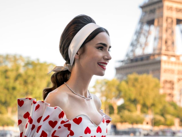 "Эмили в Париже" продлили на третий и четвертый сезоны