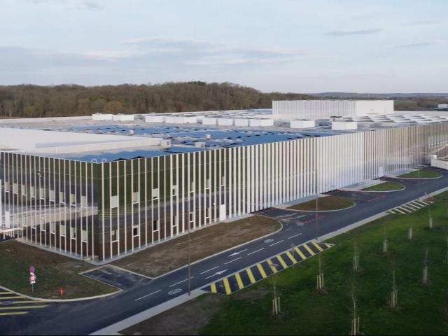 CHANEL відкрила новий парфумерний завод у Франції