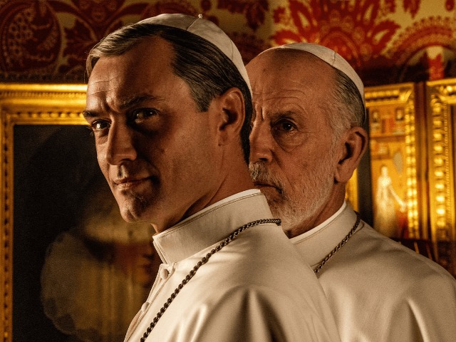 Джуд Лоу и Джон Малкович борются за Святой престол в трейлере сериала "Новый Папа"