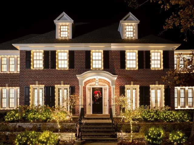 Как в кино: Дом из рождественского фильма "Один дома" можно арендовать на Airbnb