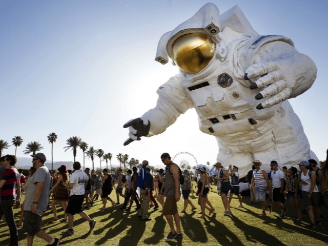 Фестиваль Coachella в 3-й раз перенесли. Организаторы все еще надеются его провести к концу года