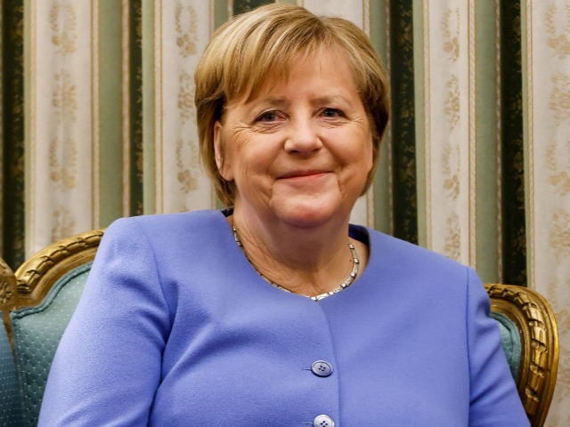 Панк-рок и гимны: Ангела Меркель выбрала треки для финального ужина в честь своей отставки 