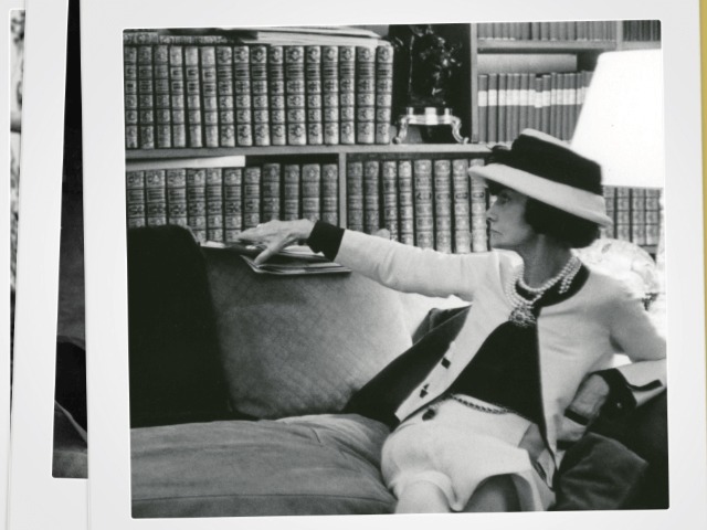 Chanel опубликовали короткометражку о роли литературы в жизни Габриэль Шанель