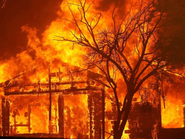 Калифорния в огне: Власти эвакуируют 65 000 человек