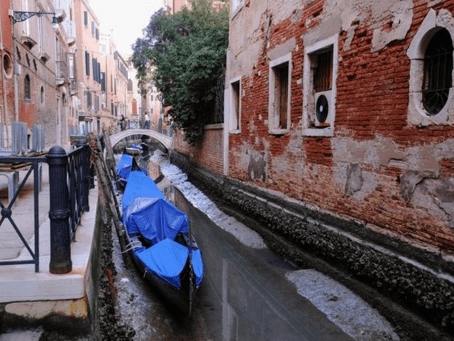 Глобальное потепление: В Венеции пересохли каналы