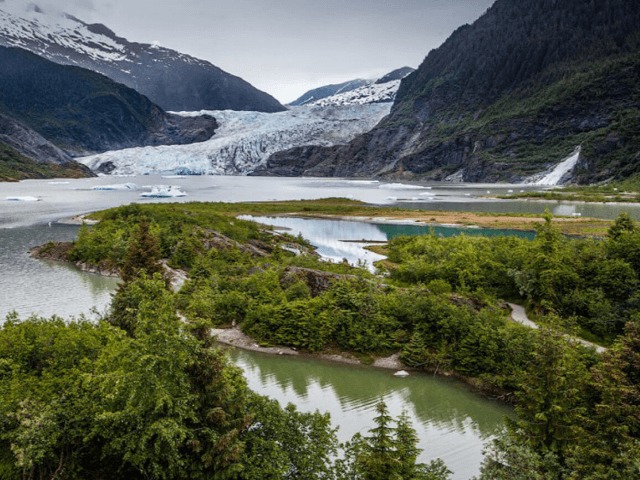 Воды Аляски полностью лишились льда из-за температурных рекордов 