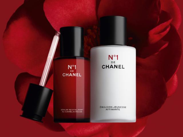 Червона камелія молодості: CHANEL представили нову емульсію для лінії N°1