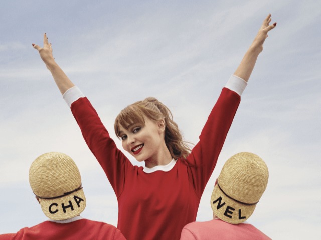 Лили-Роуз Депп танцует в рекламе помады Chanel
