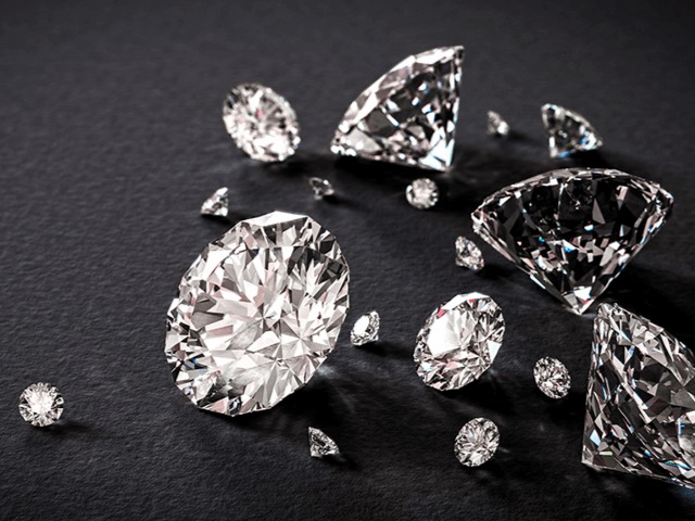 Ученые нашли алмазы возрастом около 4,5 миллиарда лет