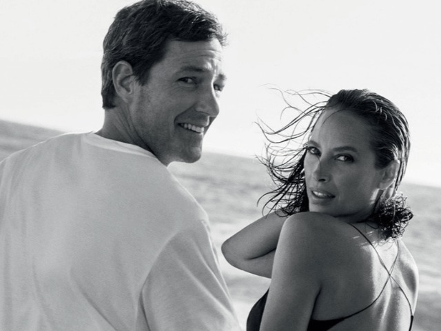 Кристи Тарлингтон с мужем снялись в рекламе парфюма Calvin Klein