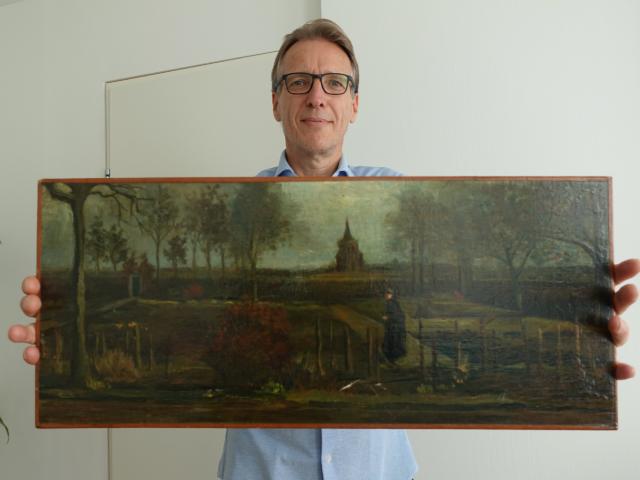 Картину Ван Гога «Весняний сад» відреставрували та повернули до музею після викрадення