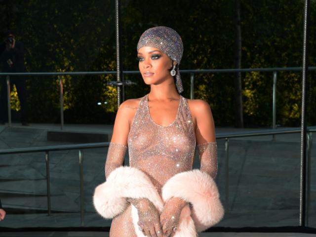 Плейлист дня: 10 культових треків Ріанни