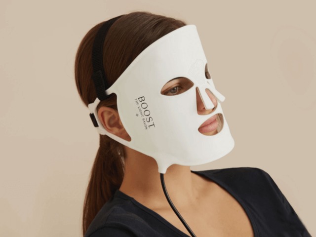 Что нужно знать о LED-масках для лица 