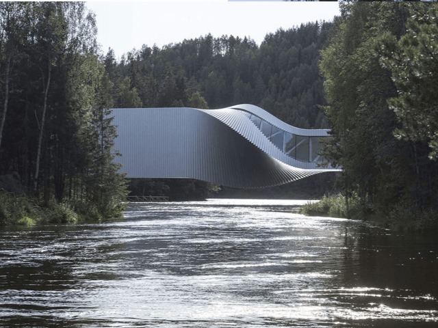 Что внутри: В Норвегии открылся закрученный мост-музей The Twist