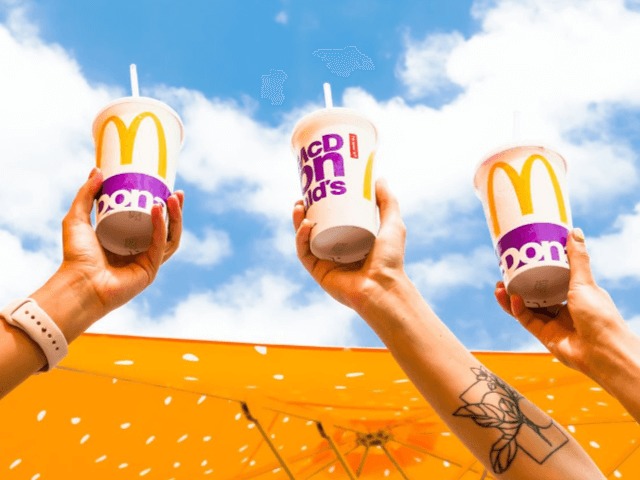 McDonald's отказались от использования пластиковых стаканов для напитков в Украине 