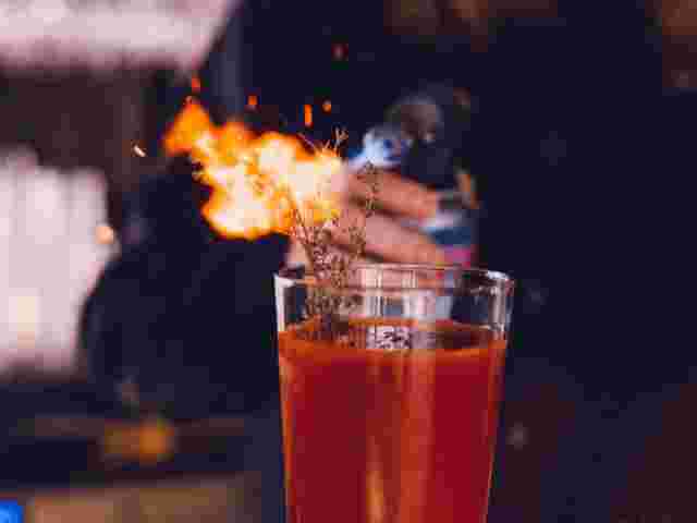 Выпиваем дома: Восстанавливающий коктейль Bloody Mary