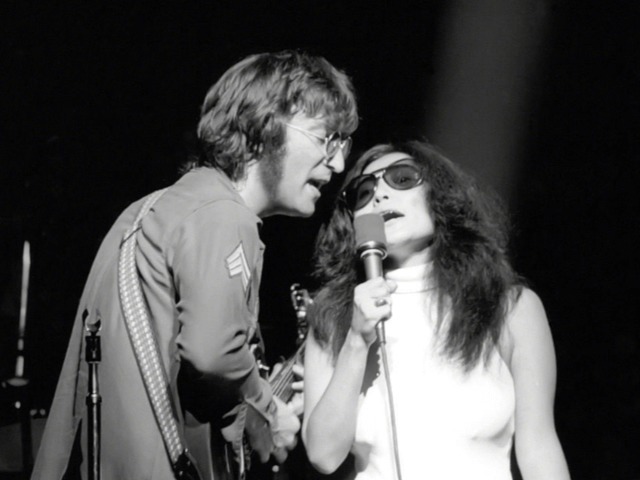 Архивные кадры Джона Леннона и Йоко Оно: Впервые опубликовано видео Look at Me