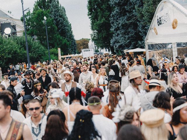 Краса в просторі «Вирію»: українська традиція, музика та свобода образу